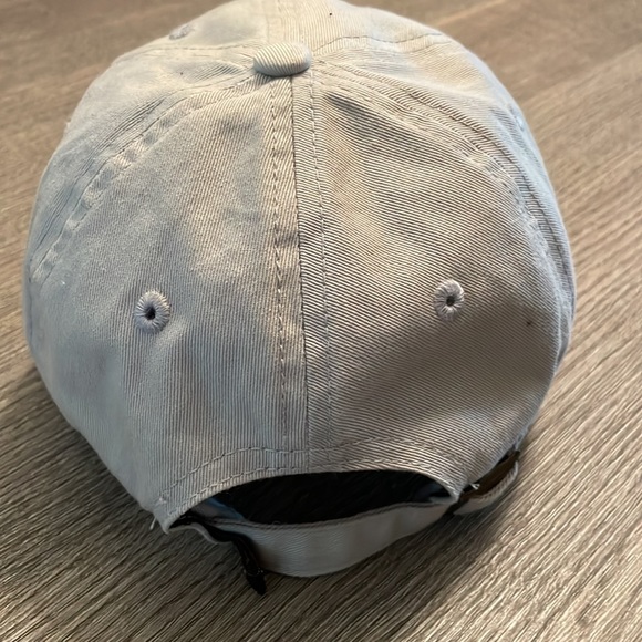 Boys hat - Picture 3 of 5